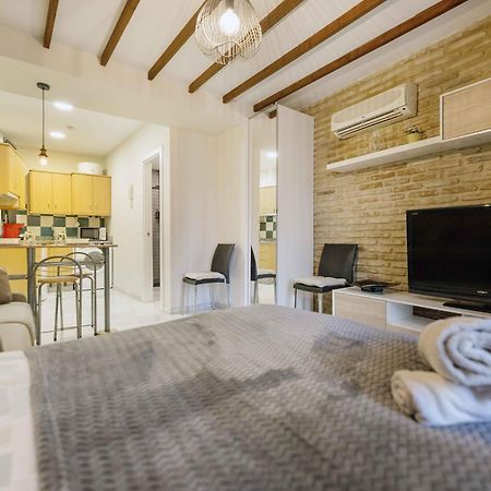 Apartamentos Y Lofts En Triana Seville Luaran gambar