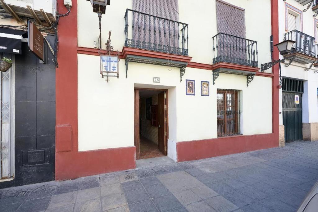 Apartamentos Y Lofts En Triana Seville Luaran gambar