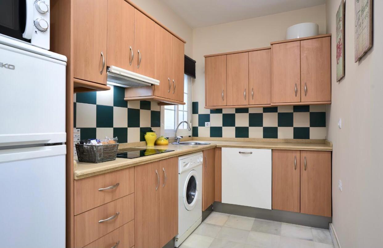 Apartamentos Y Lofts En Triana Seville Luaran gambar