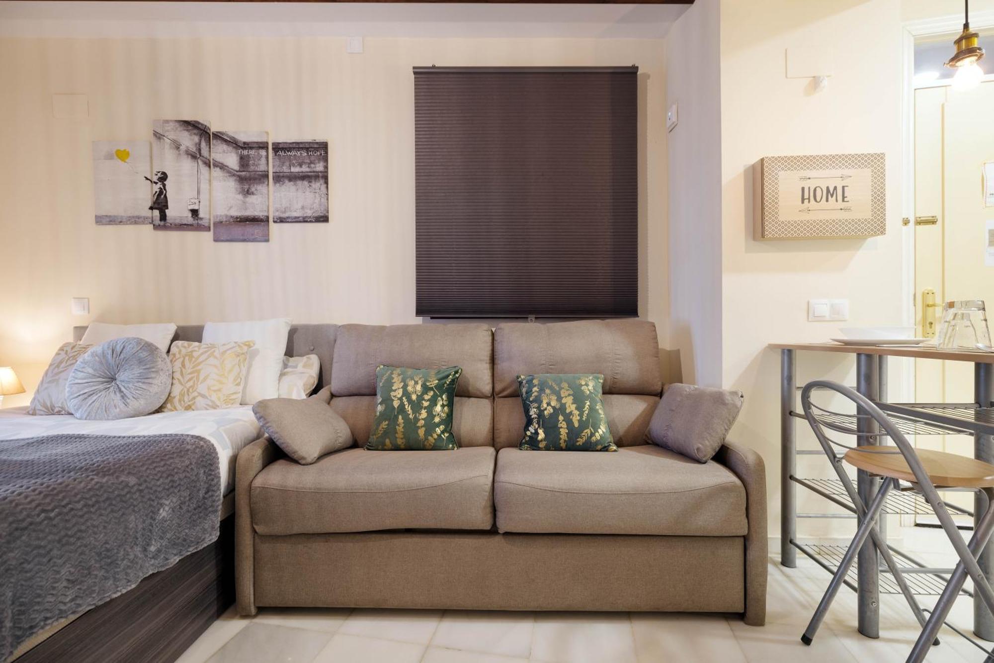 Apartamentos Y Lofts En Triana Seville Luaran gambar