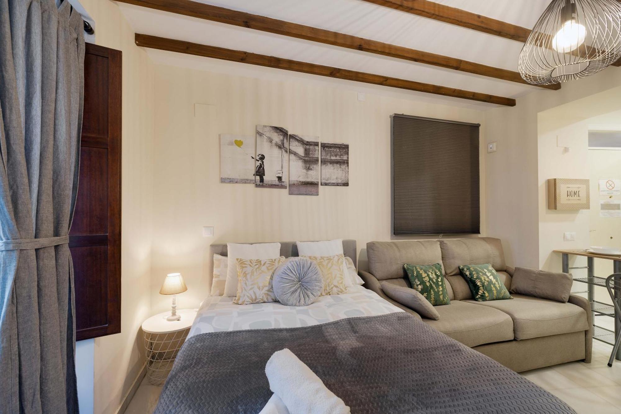 Apartamentos Y Lofts En Triana Seville Luaran gambar
